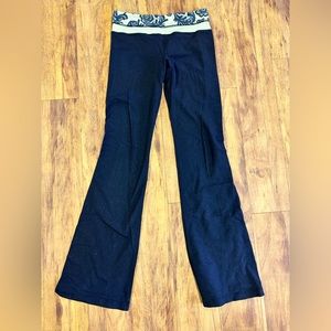 Groove Flared Pant Nulu